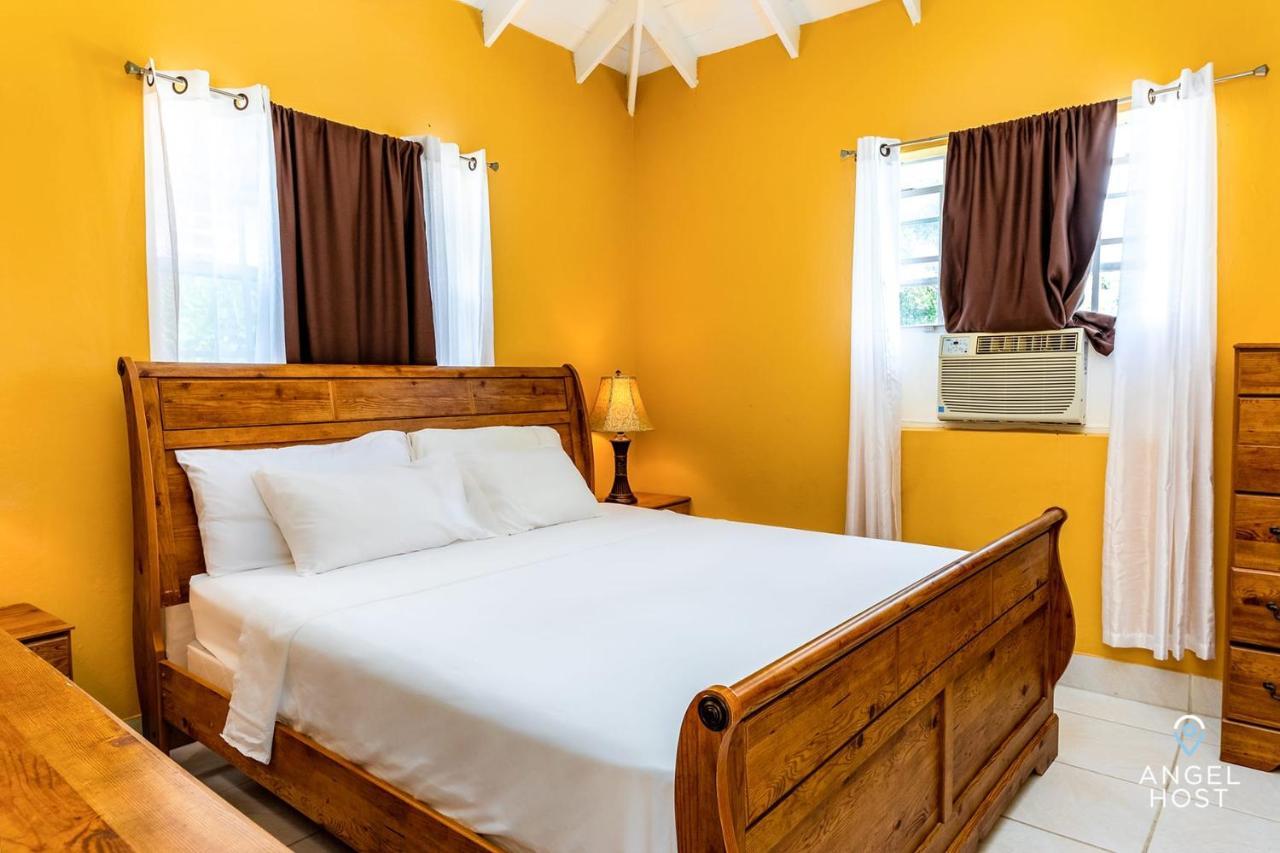 Chalk Sound Beach Residences Near Sapodilla Bay Beach By Angel Host! Taylor Bay Beach Exterior foto